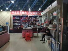万华路临街汽修旺铺转让 6年老店带停车空坪 ,合适汽修 汽车美容 汽车装饰用品 二手车门店等